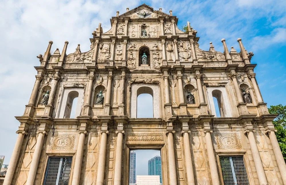 大三巴牌坊正面精美浮雕细节